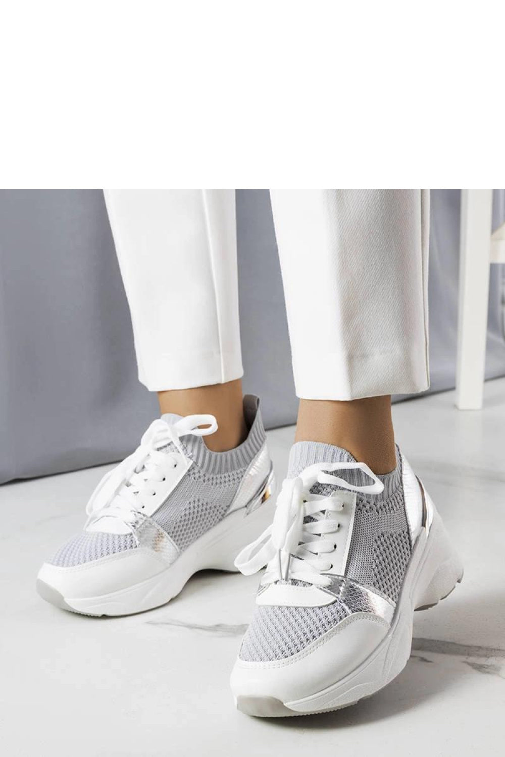 Sportliche Schuhe mit Keilabsatz model 207995 Solea