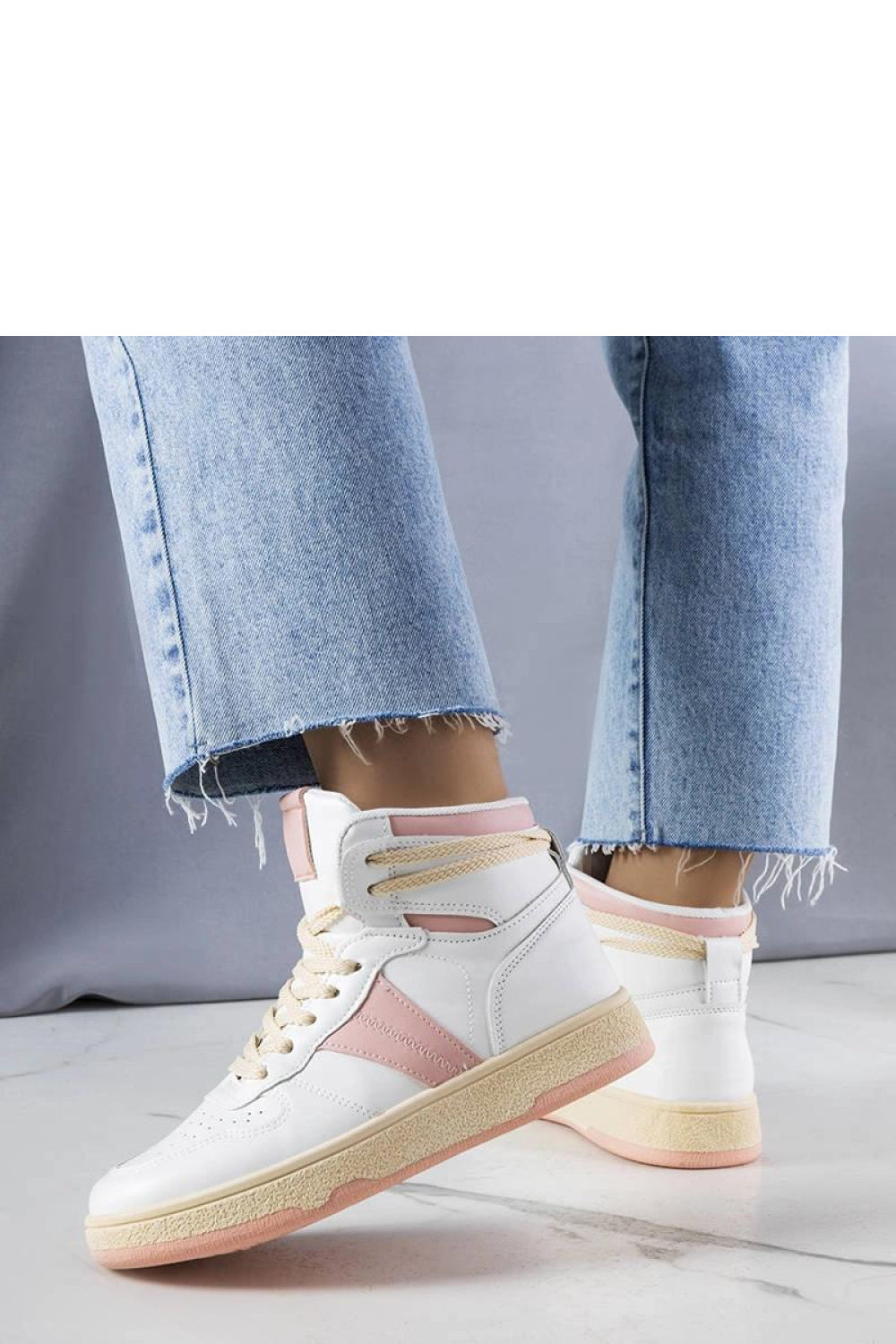Sneakers model 208012 Solea