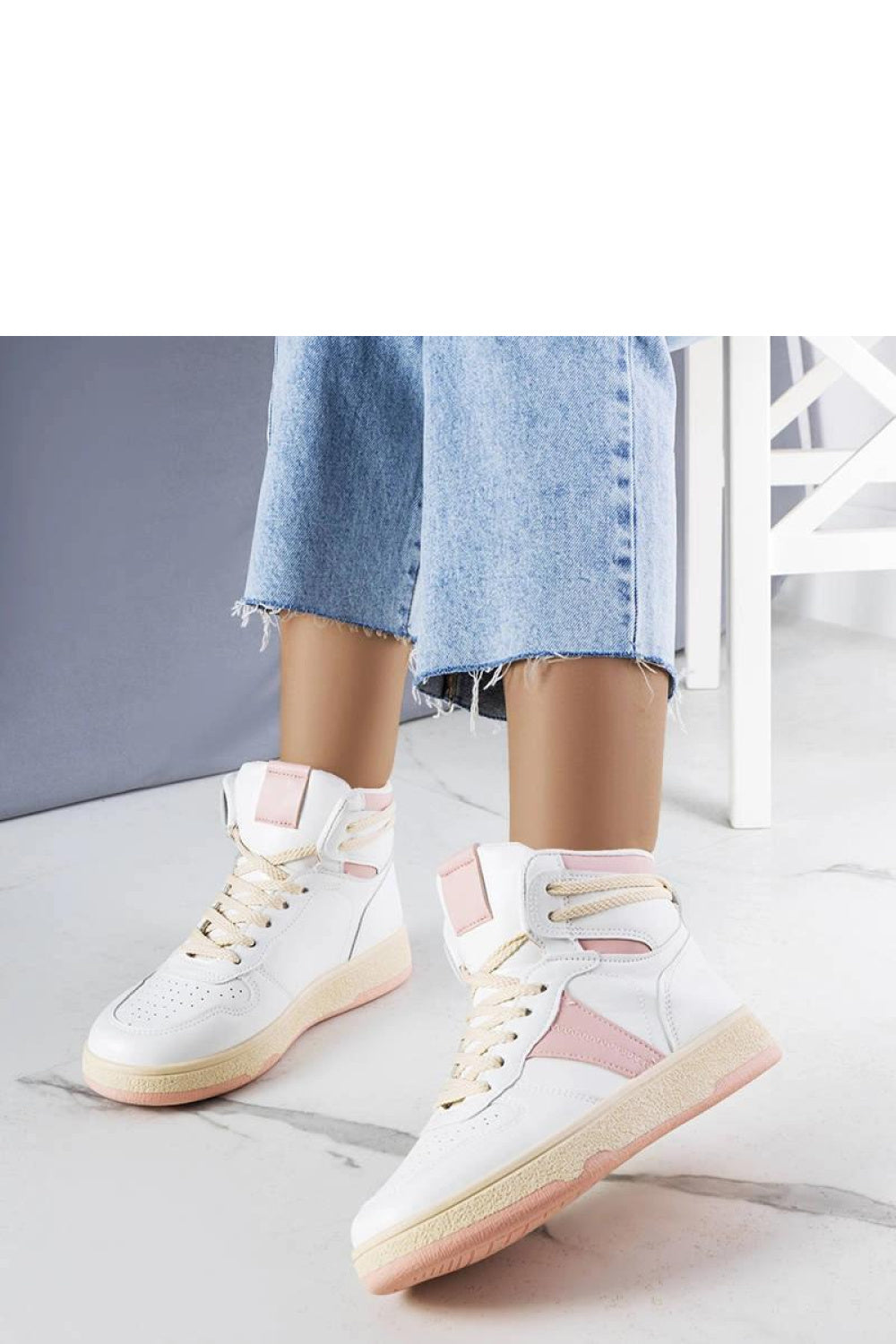 Sneakers model 208012 Solea