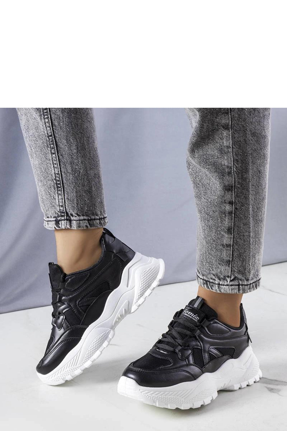 Sneakers model 208013 Solea