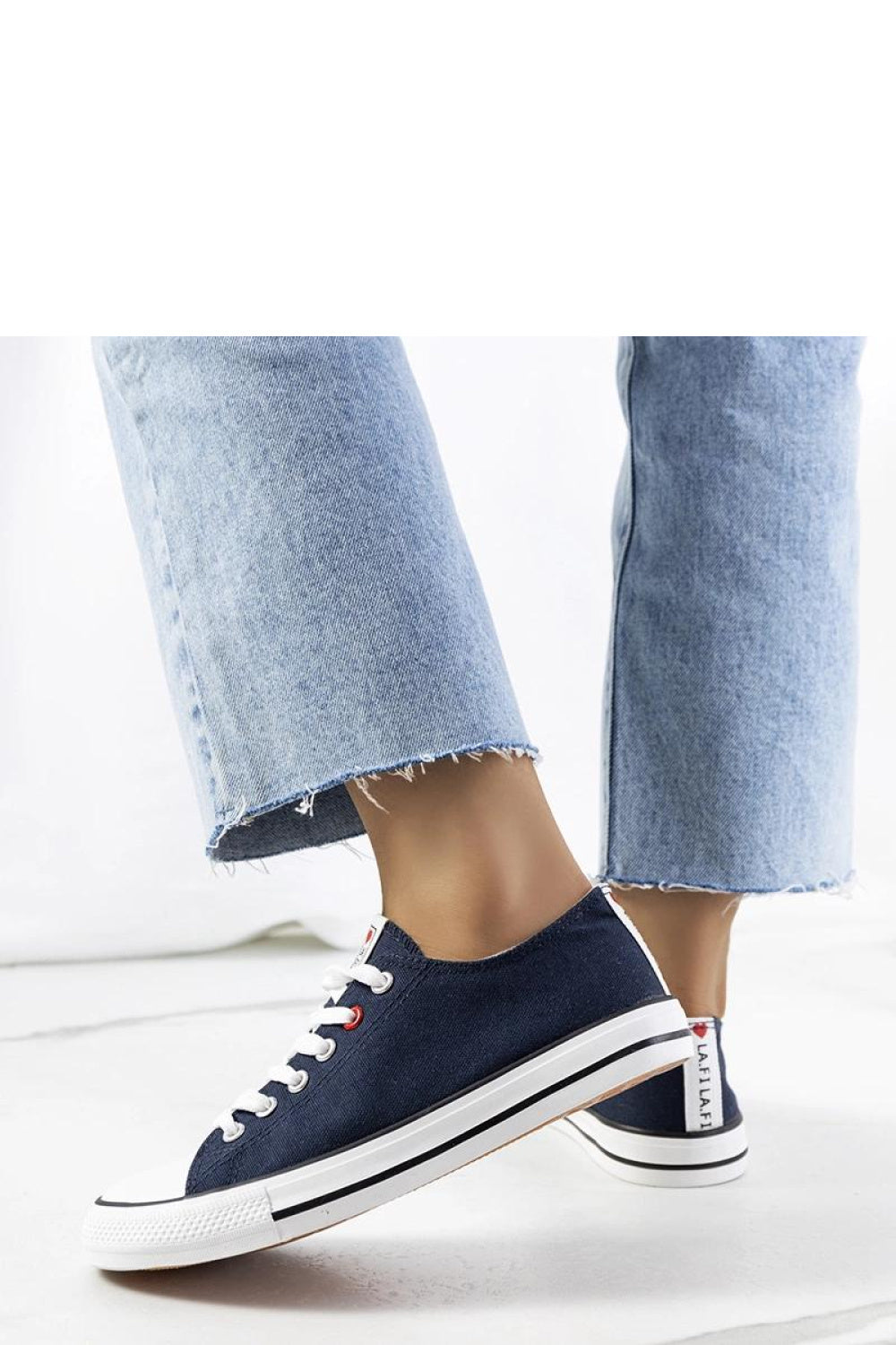Sneakers model 208039 Solea