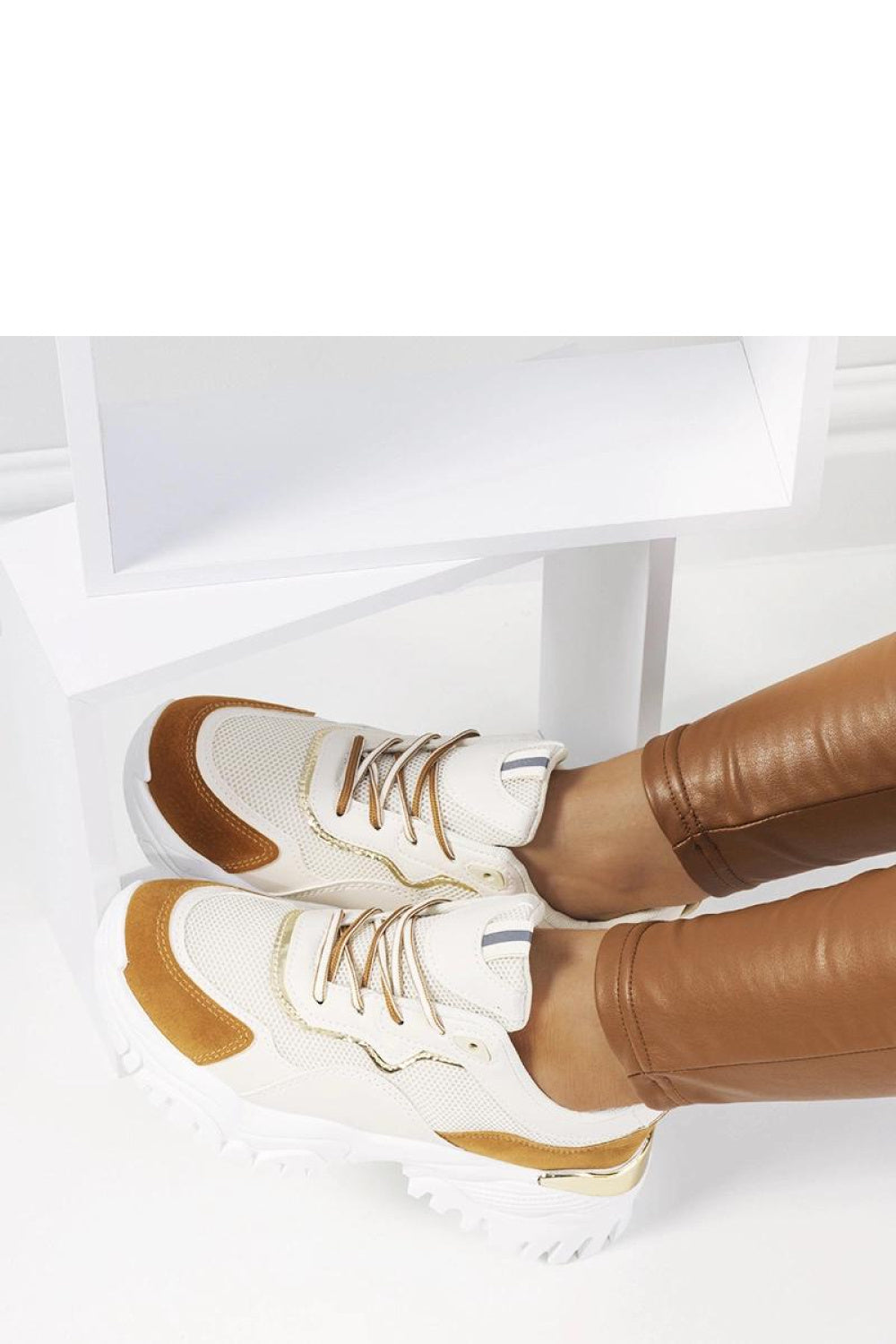 Sneakers model 208049 Solea