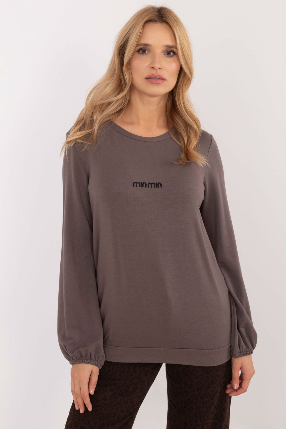 Blouse model 208239 Relevance