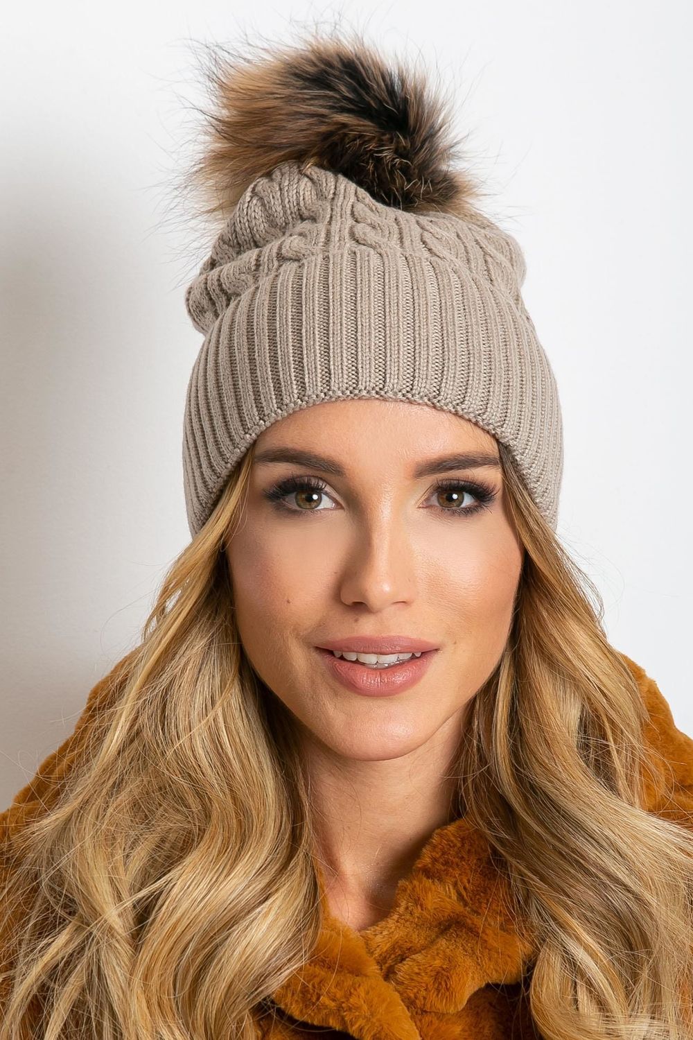 Beanie model 208257 AT