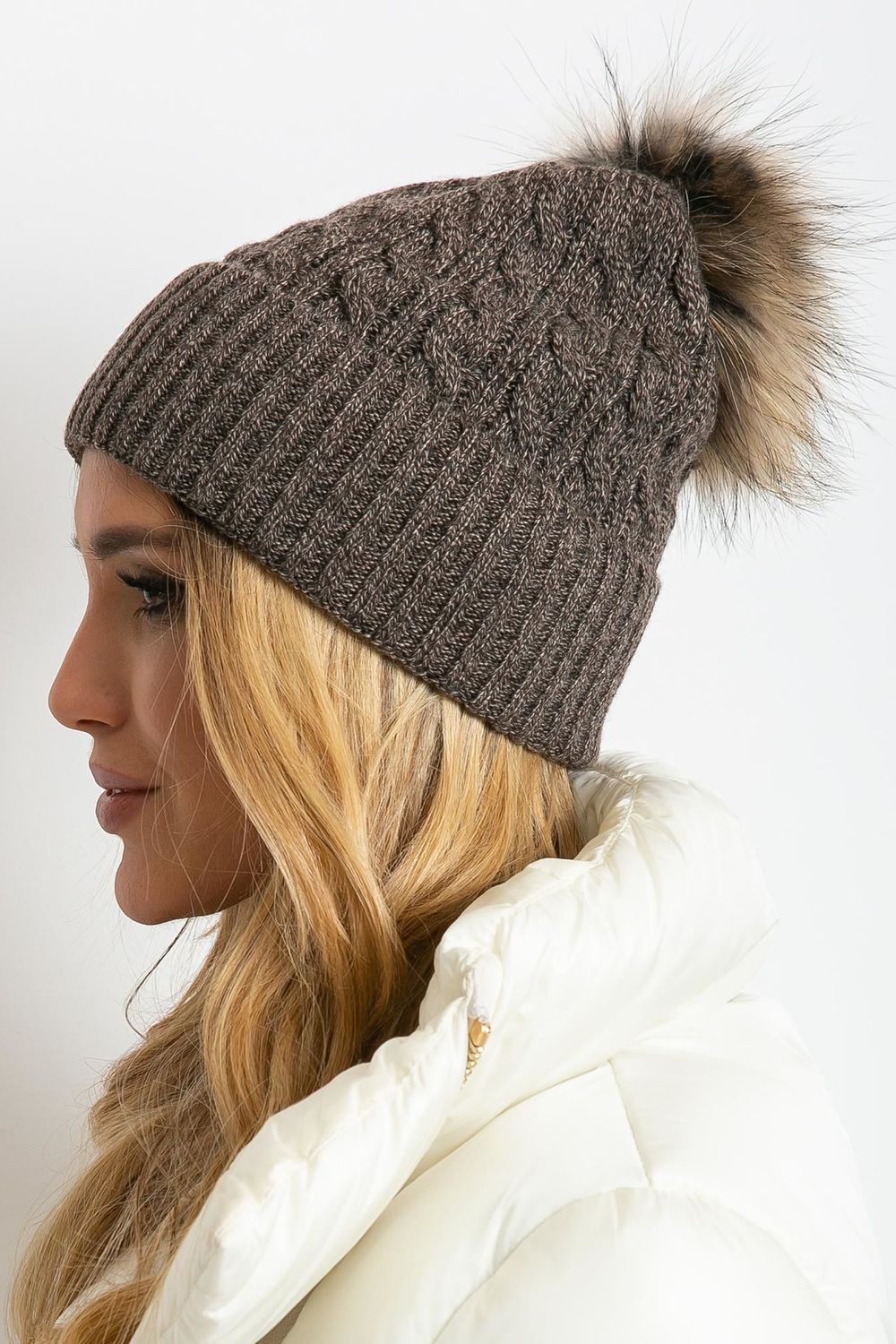 Beanie model 208259 AT