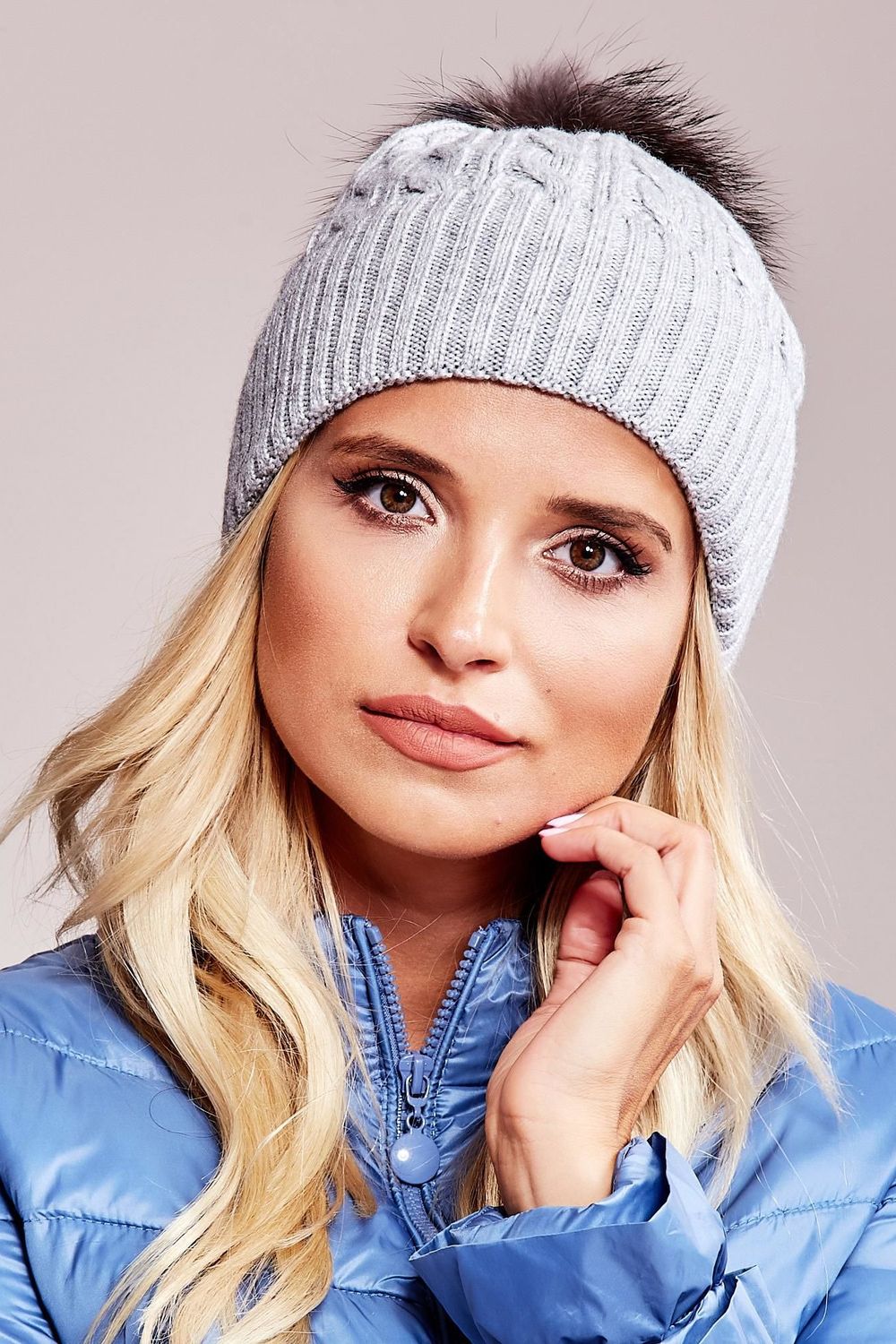 Beanie model 208261 AT
