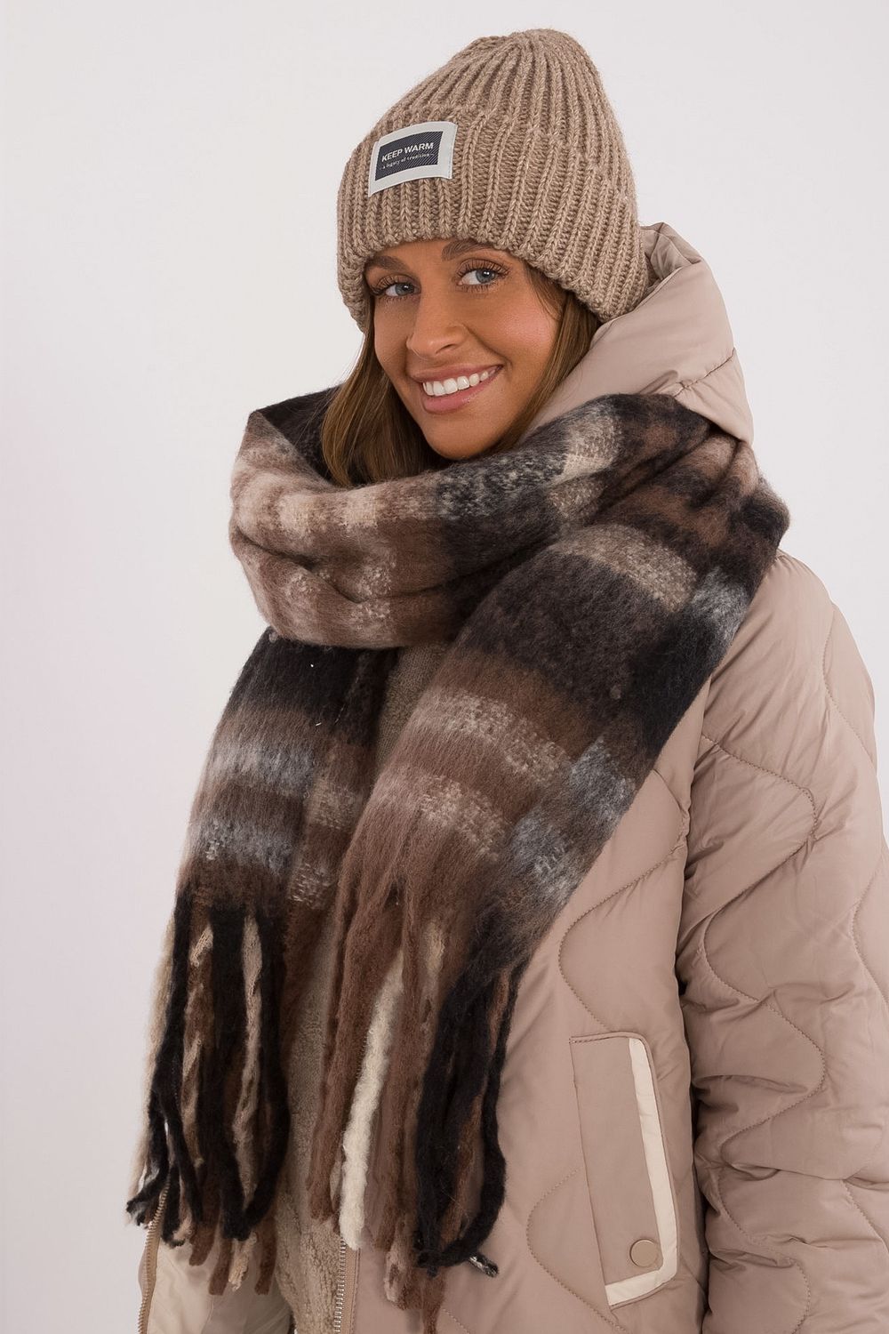 Scarf model 208269 AT