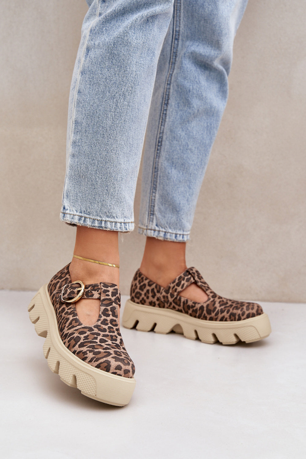 Low shoes model 208330 Step in style