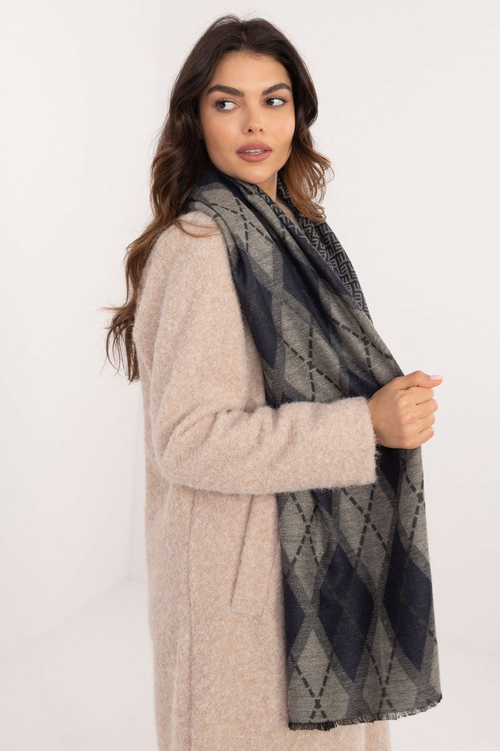 Cloth model 208408 AT