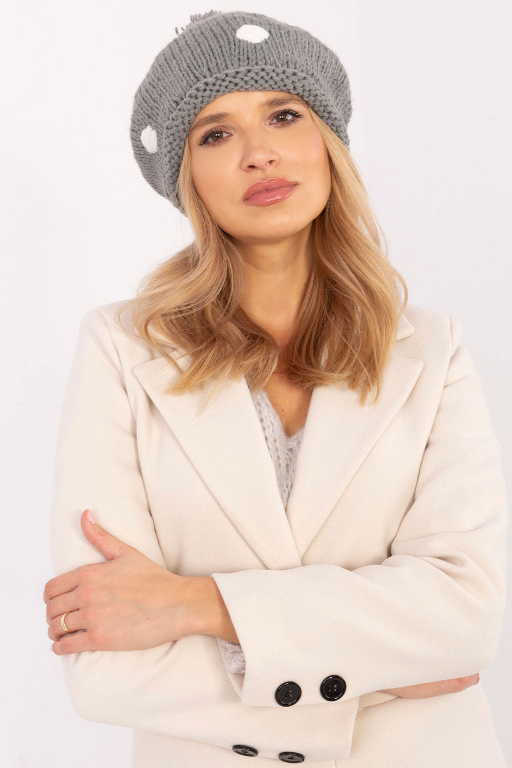 Beanie model 208410 AT