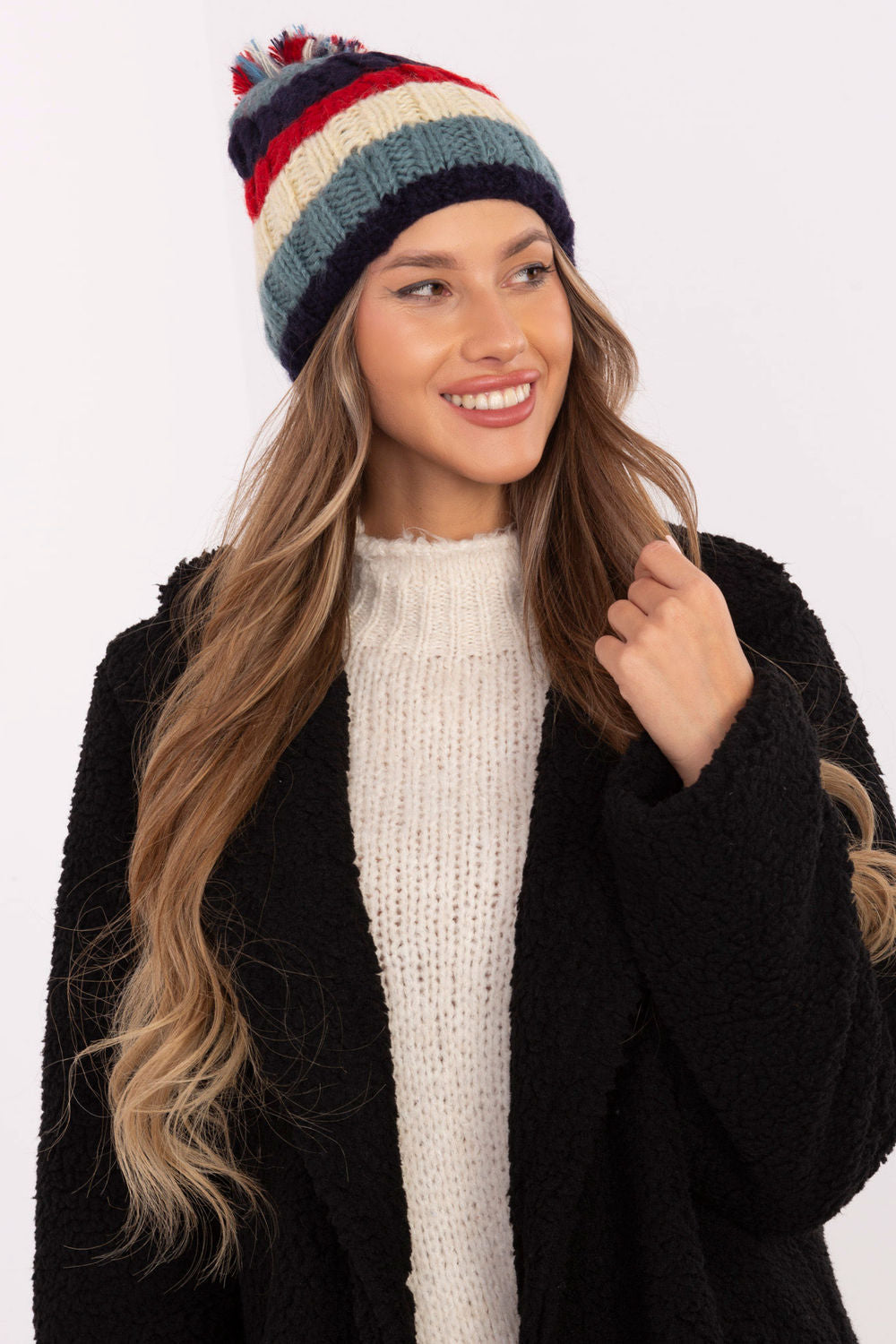 Beanie model 208415 AT