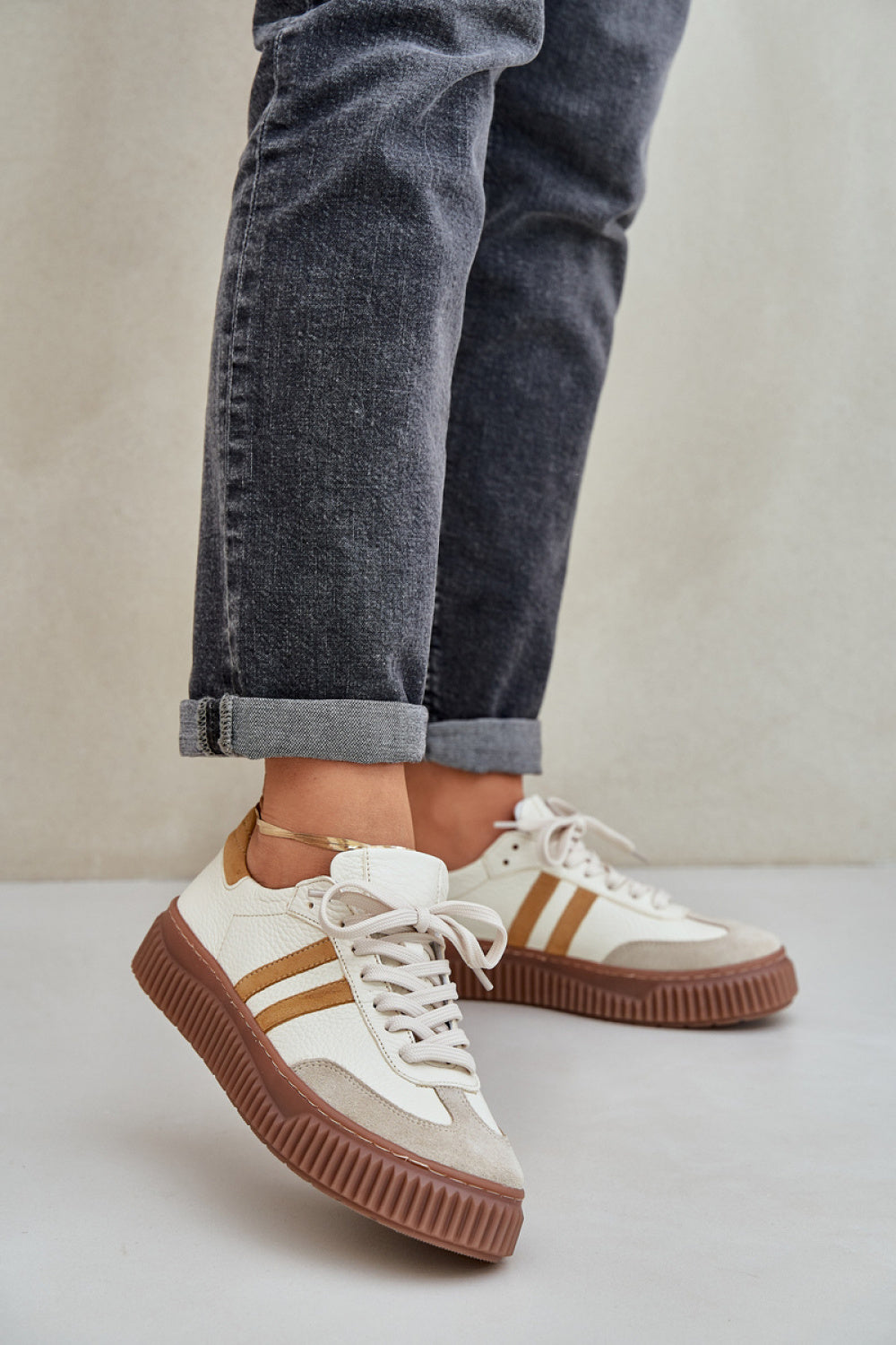 Sports shoes model 208542 Step in style