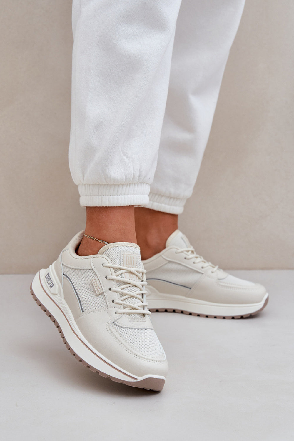 Sports shoes model 208550 Step in style
