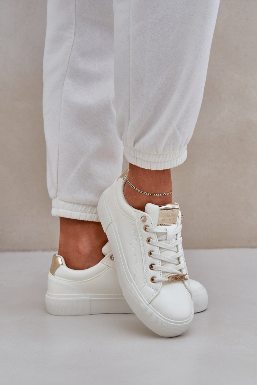 Sneakers model 208551 Step in style