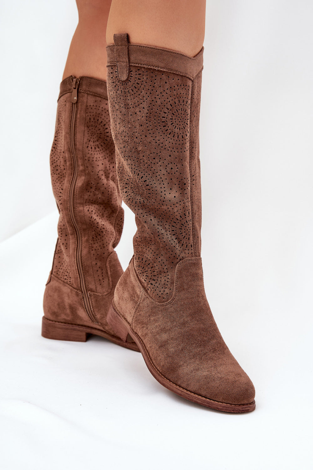 Boots model 208811 Step in style