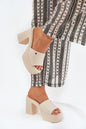 Slippers model 209943 Step in style