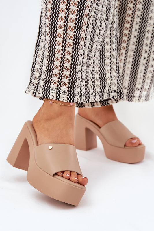 Slippers model 209944 Step in style