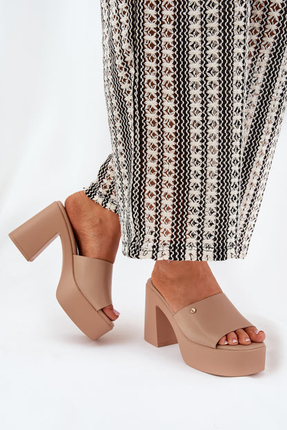 Slippers model 209944 Step in style