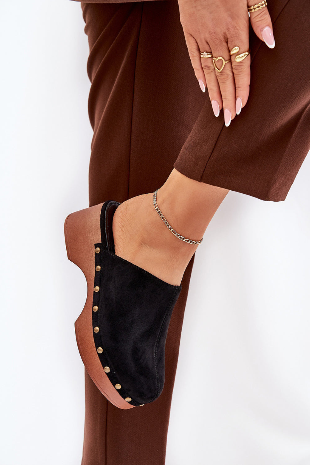 Slippers model 209975 Step in style