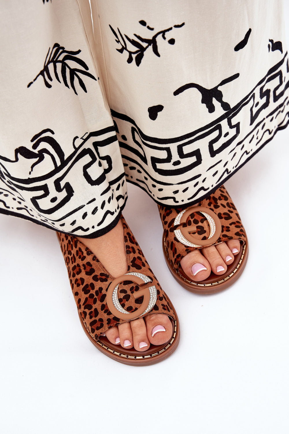 Sandals model 210140 Step in style