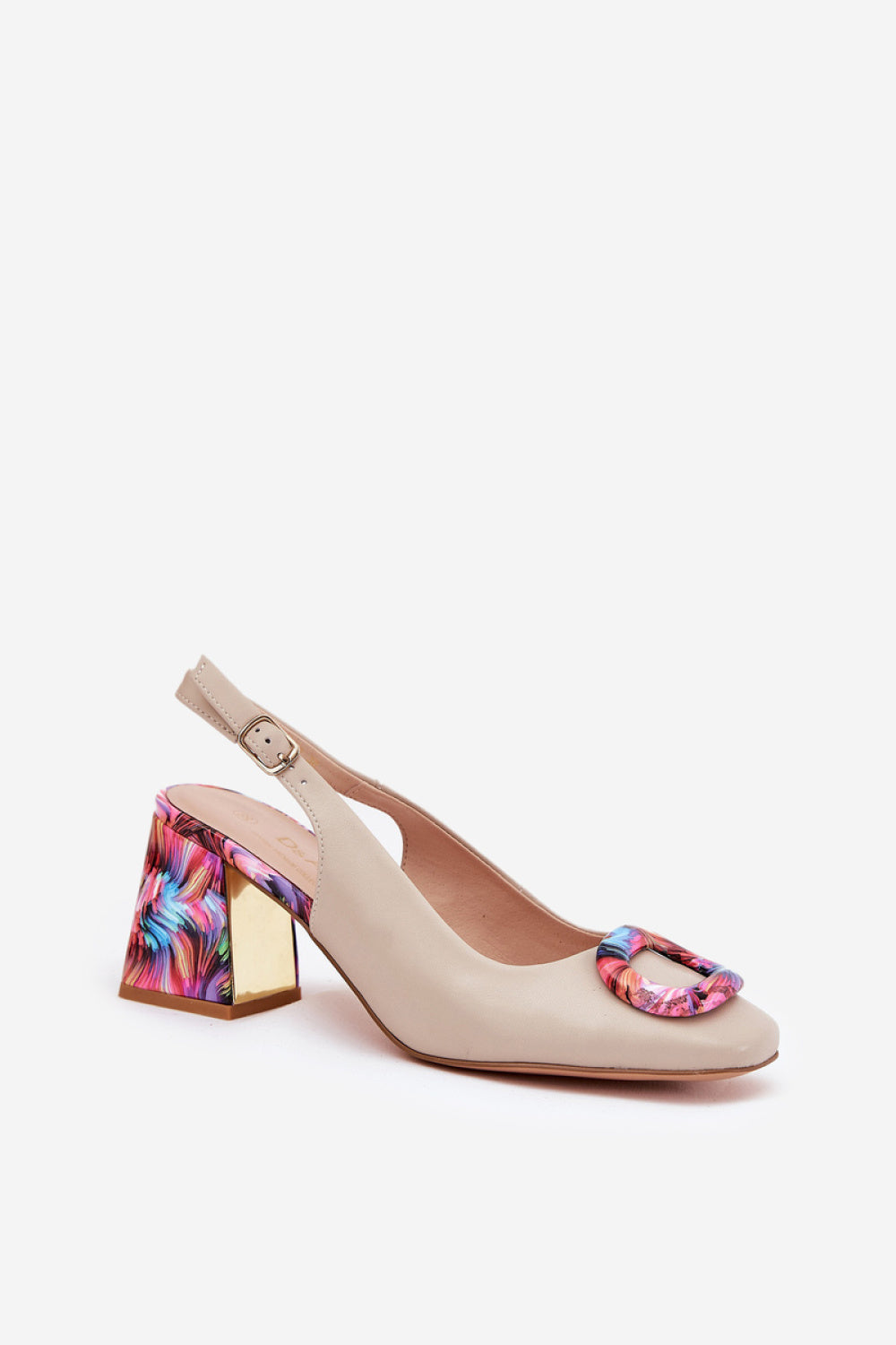 Sandals with heels model 210693 Step in style