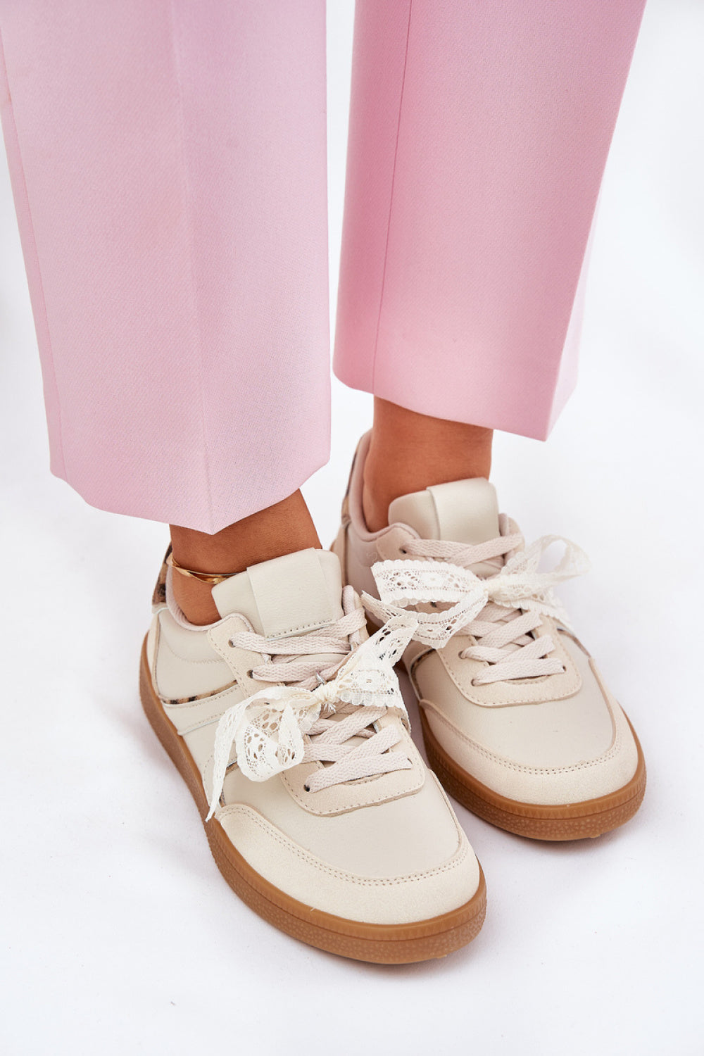 Sneakers model 210999 Step in style