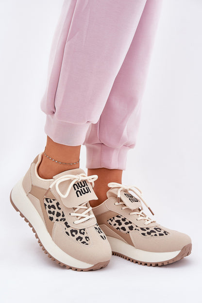 Sports shoes model 211006 Step in style