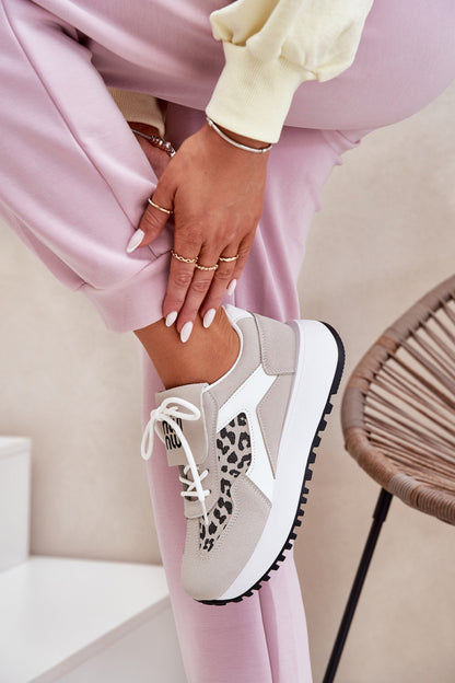 Sports shoes model 211007 Step in style