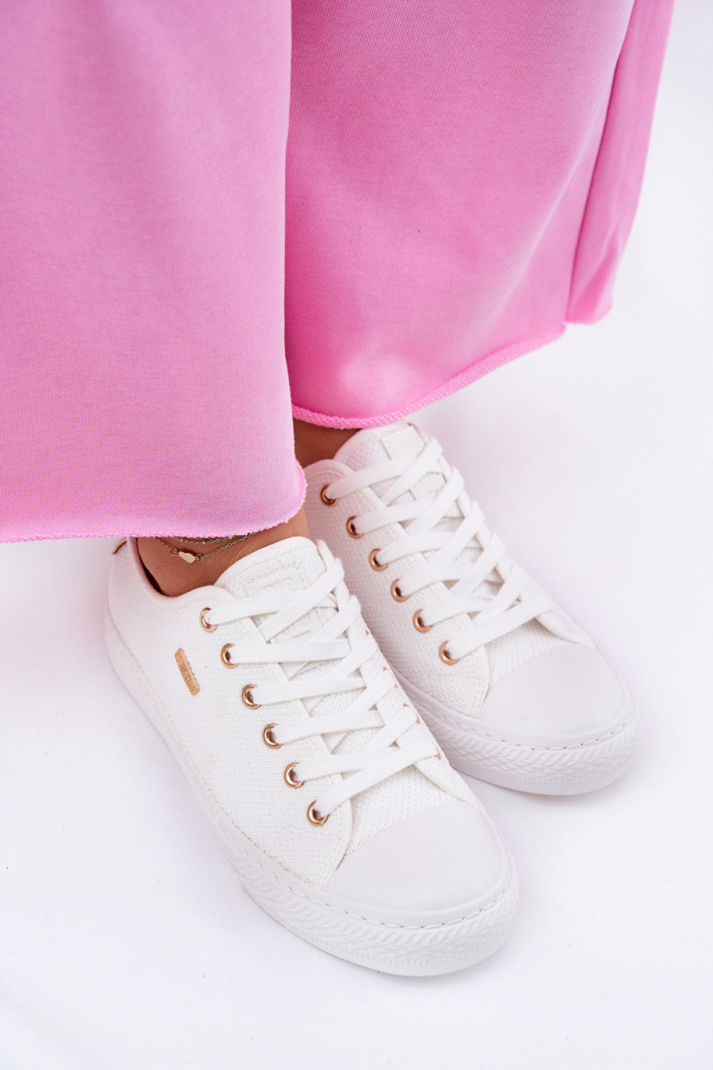 Sneakers model 211356 Step in style
