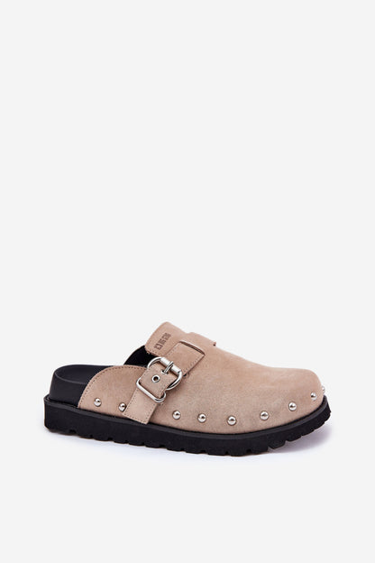 Slippers model 211679 Step in style
