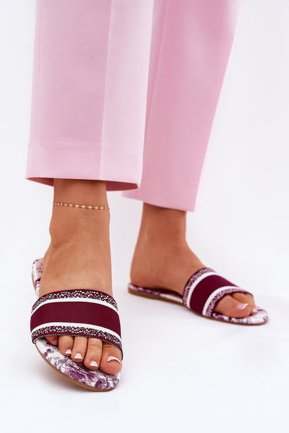 Slippers model 211696 Step in style