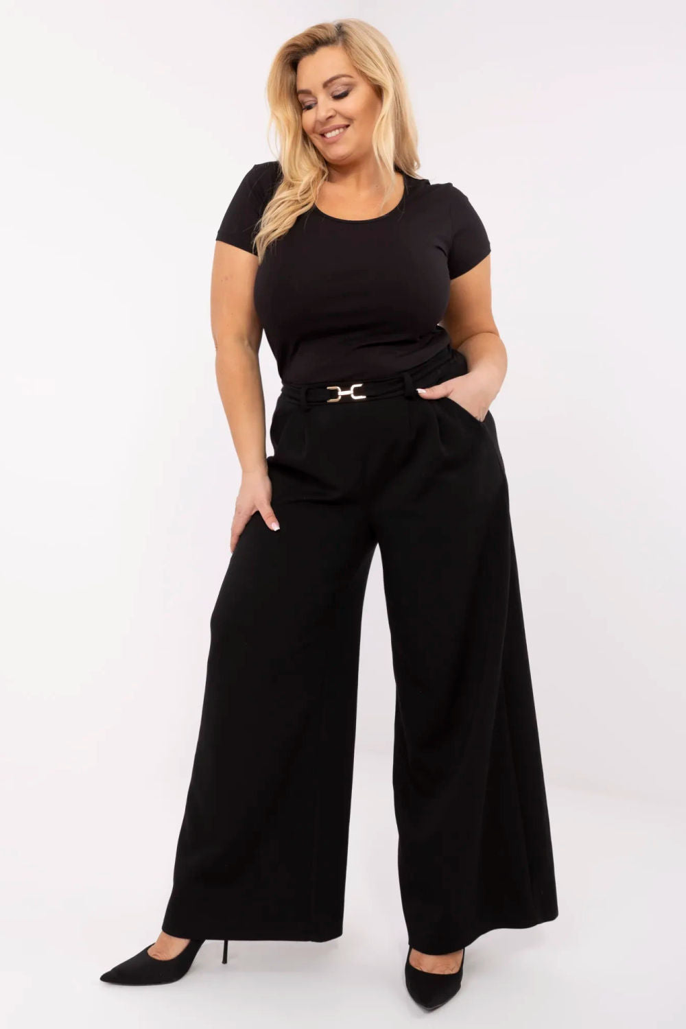 Plus-size T-shirt model 211764 Relevance