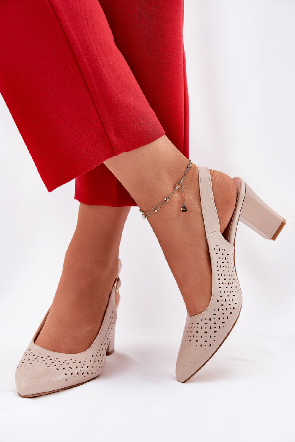 Heeled sandals model 211940 Step in style