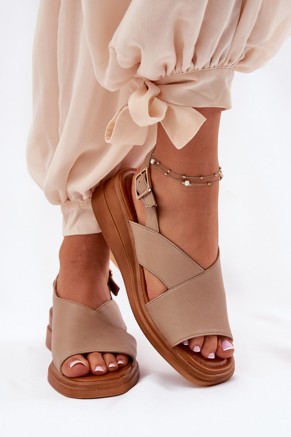 Wedge sandals model 211944 Step in style