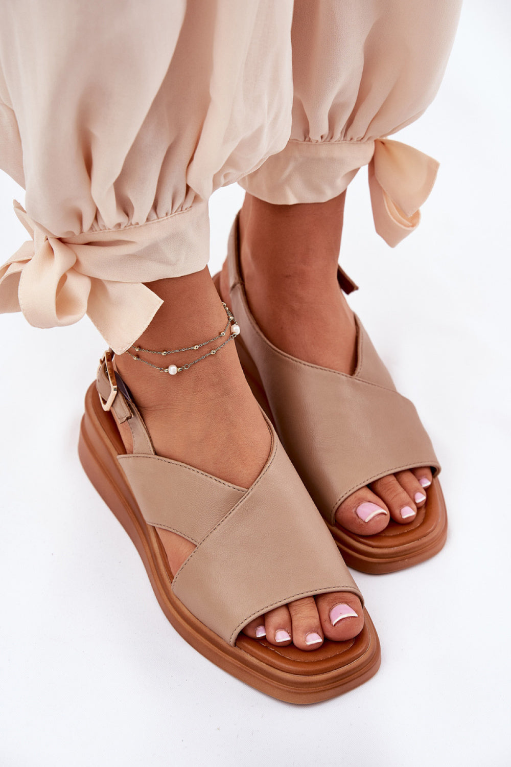 Wedge sandals model 211944 Step in style