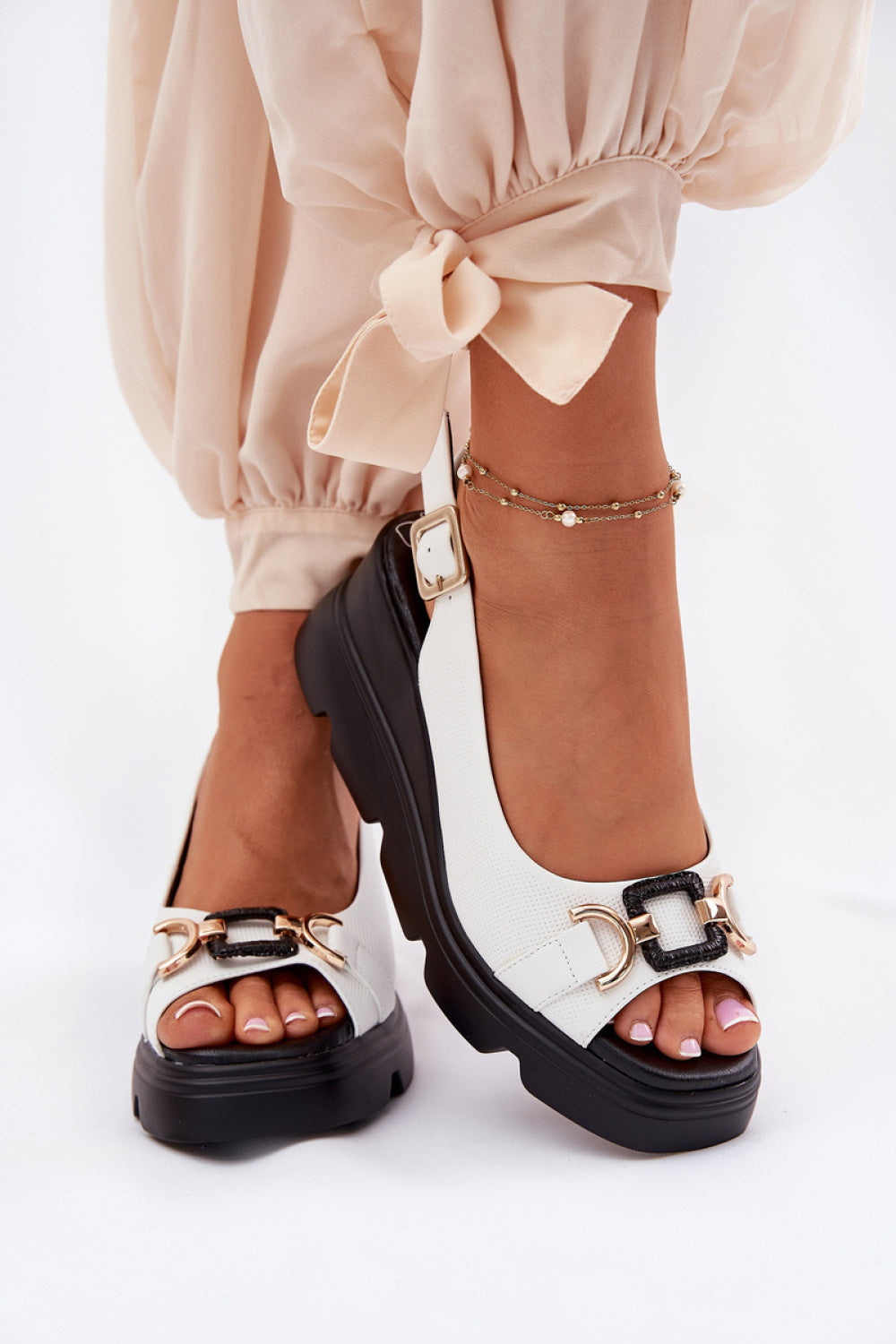 Wedge Sandals model 212133 Step in style