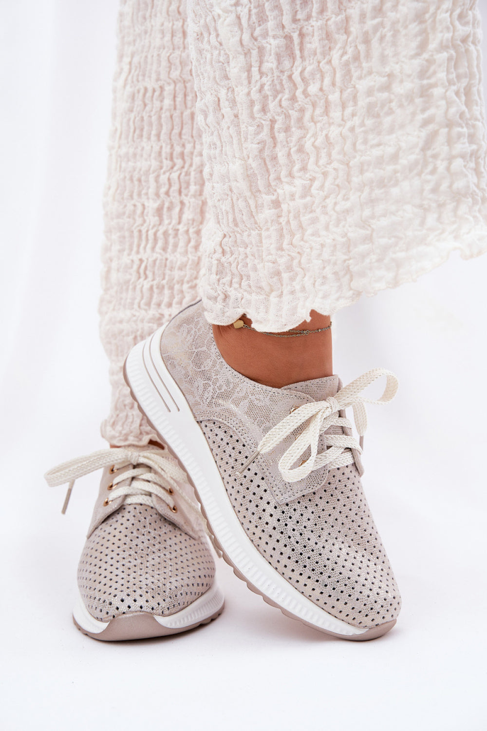 Low shoes model 212558 Step in style