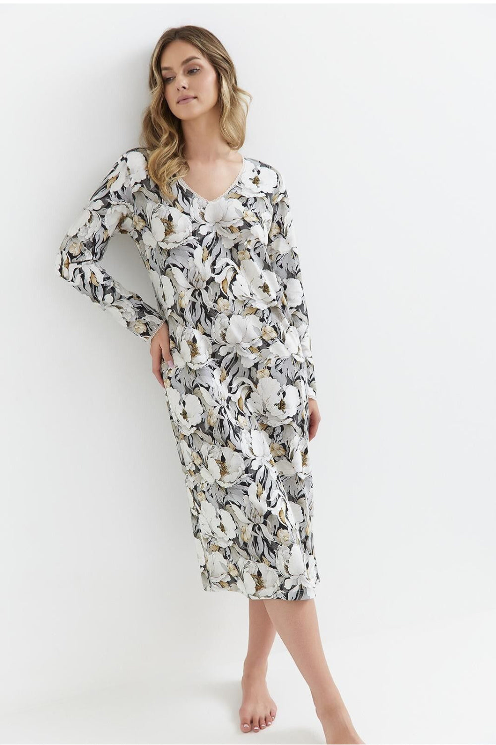 Nightgown model 212765 Cana