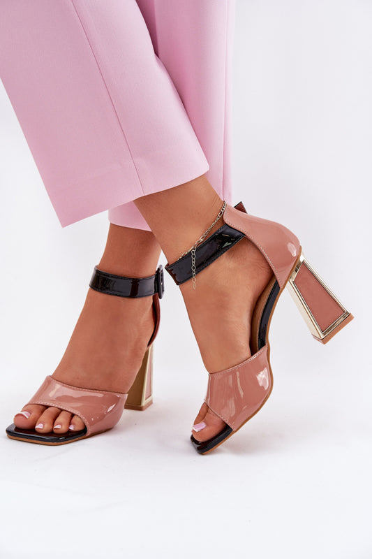 Heeled sandals model 212824 Step in style