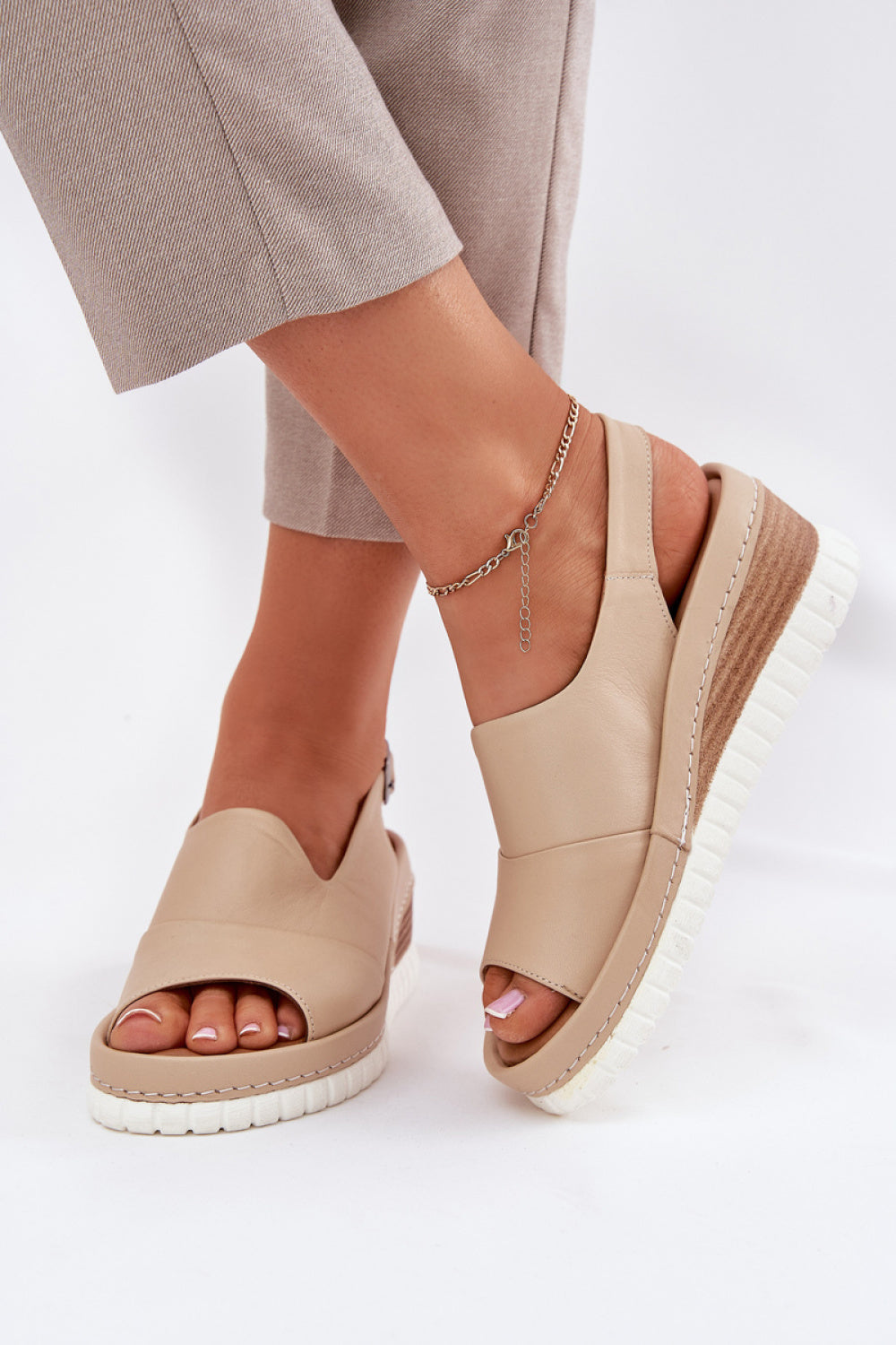 Wedge Sandals model 212900 Step in style