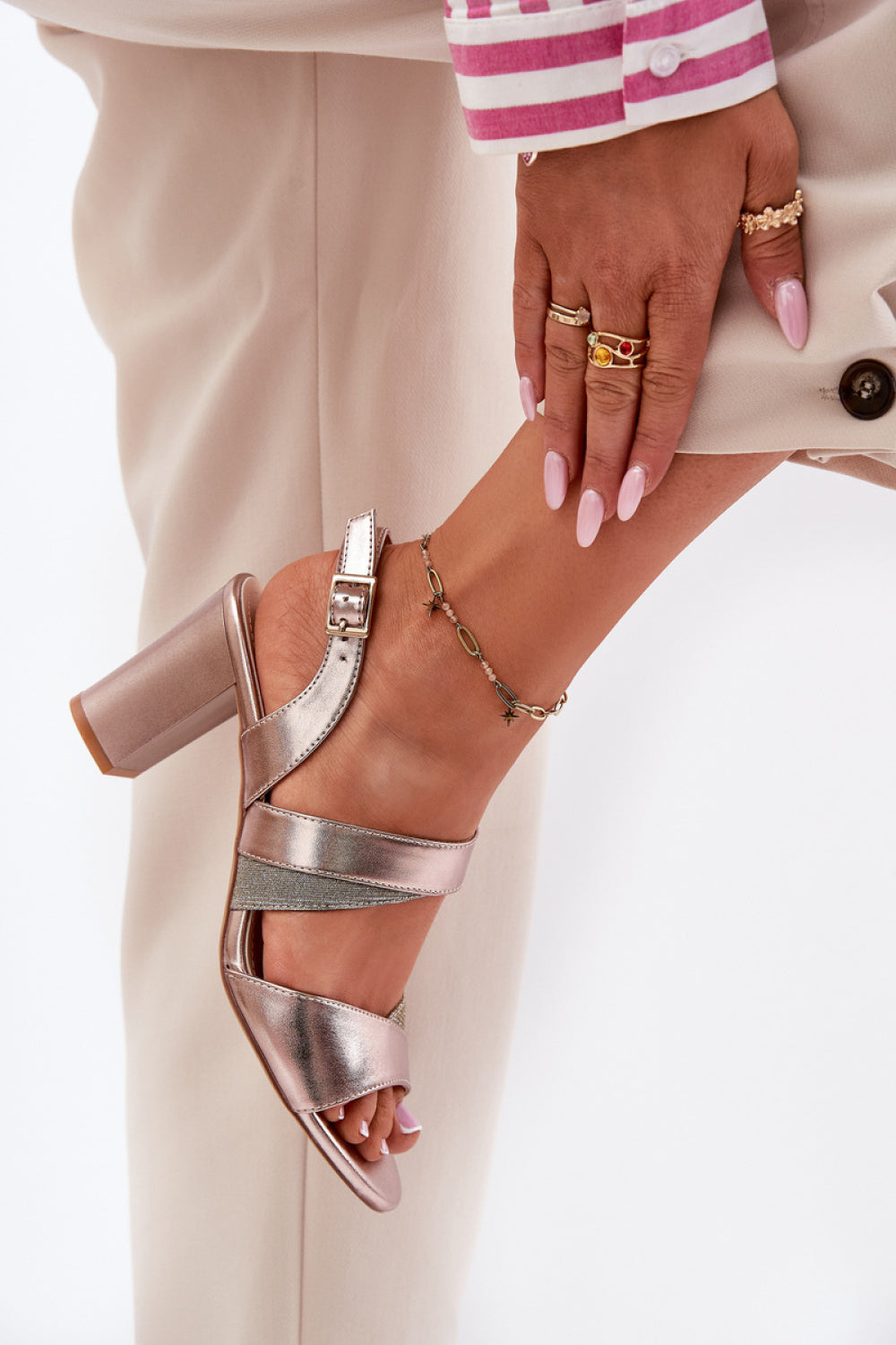 Heeled sandals model 212909 Step in style