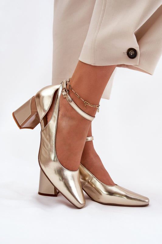 Pumps with heels model 212997 Step in style