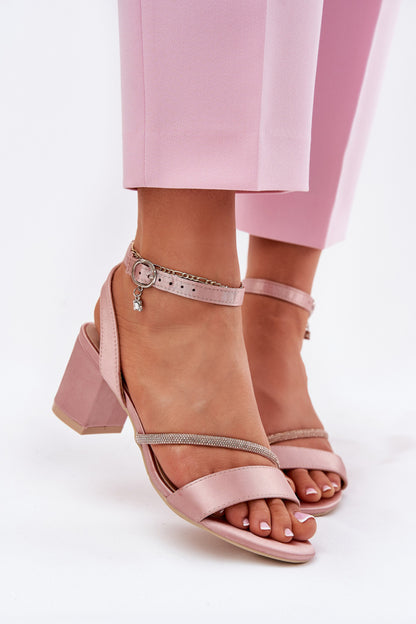Sandals with heel model 213010 Step in style