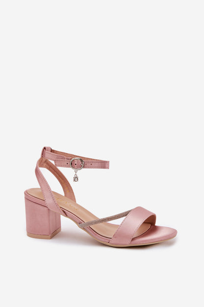 Sandals with heel model 213010 Step in style