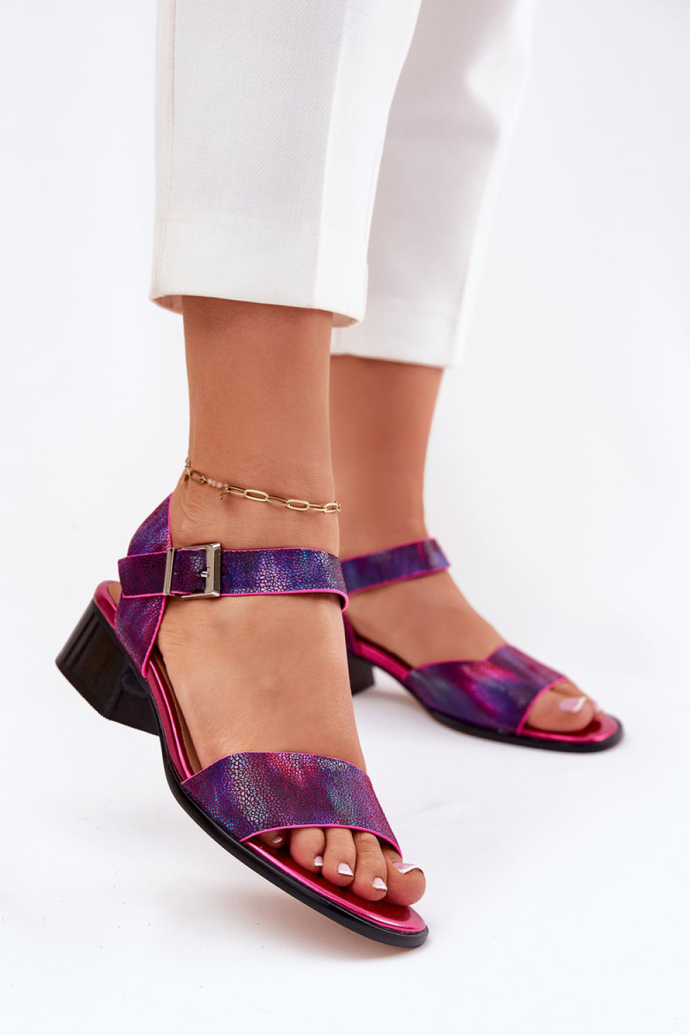 Heeled sandals model 213022 Step in style