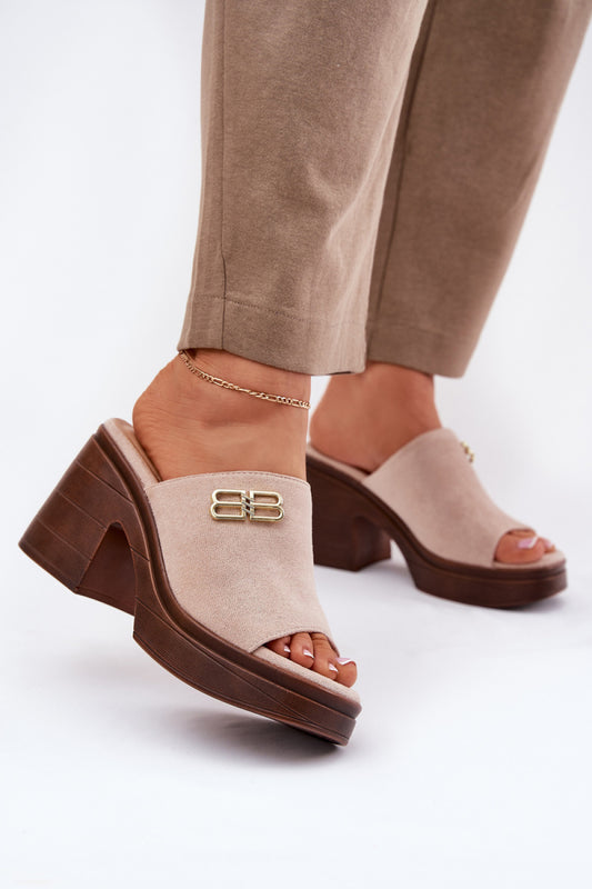Slippers model 213038 Step in style