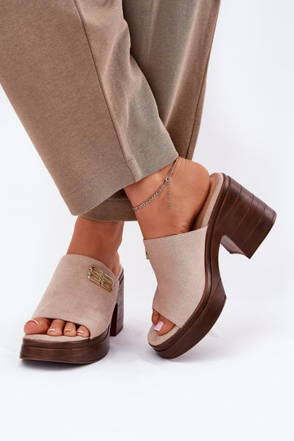 Slippers model 213038 Step in style