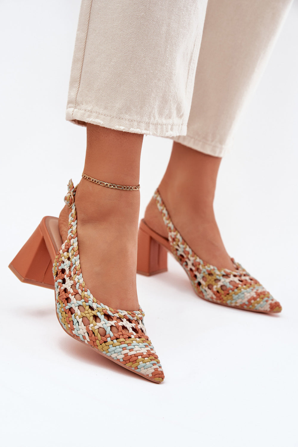 Sandals with heel model 214086 Step in style
