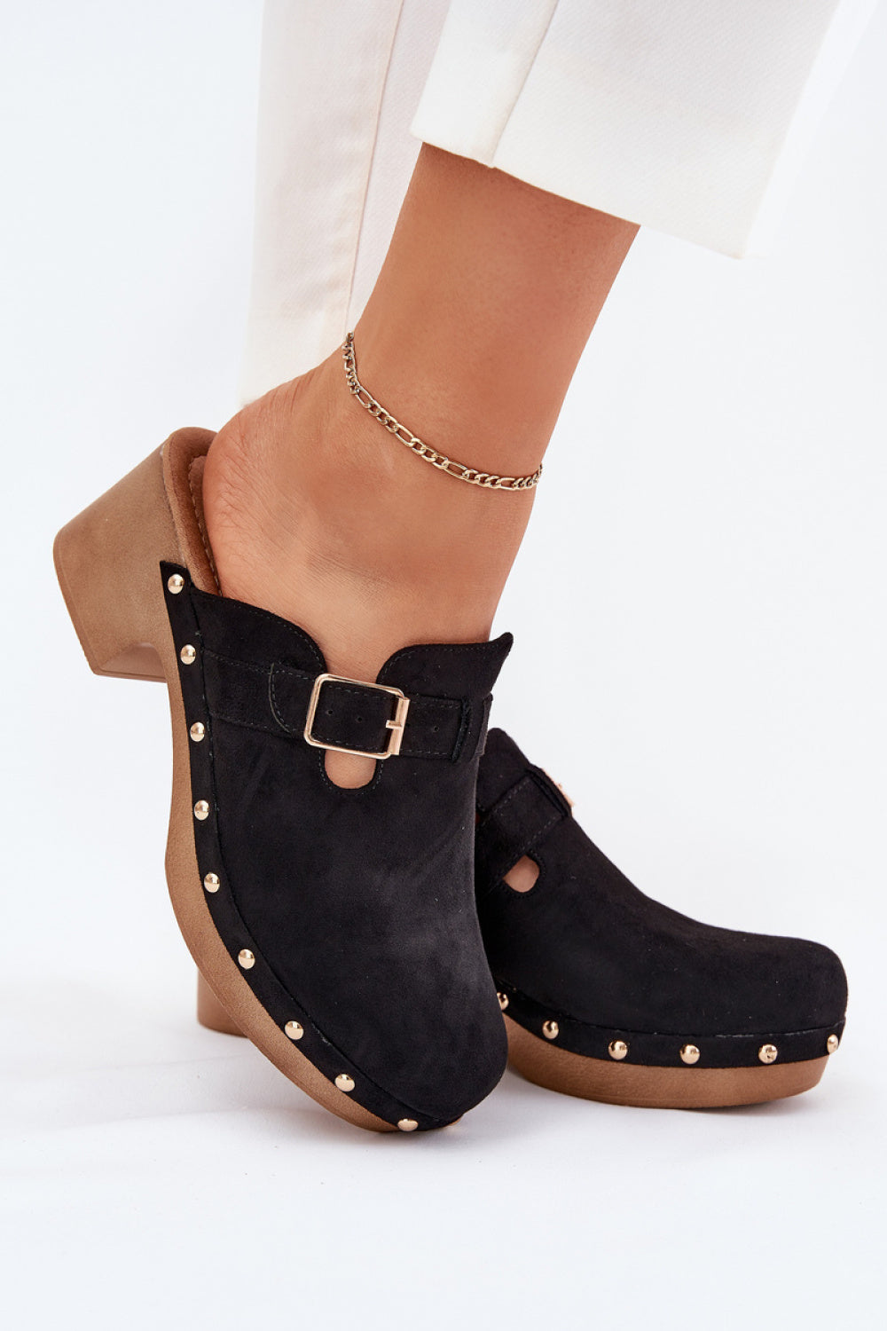 Sandals model 214126 Step in style