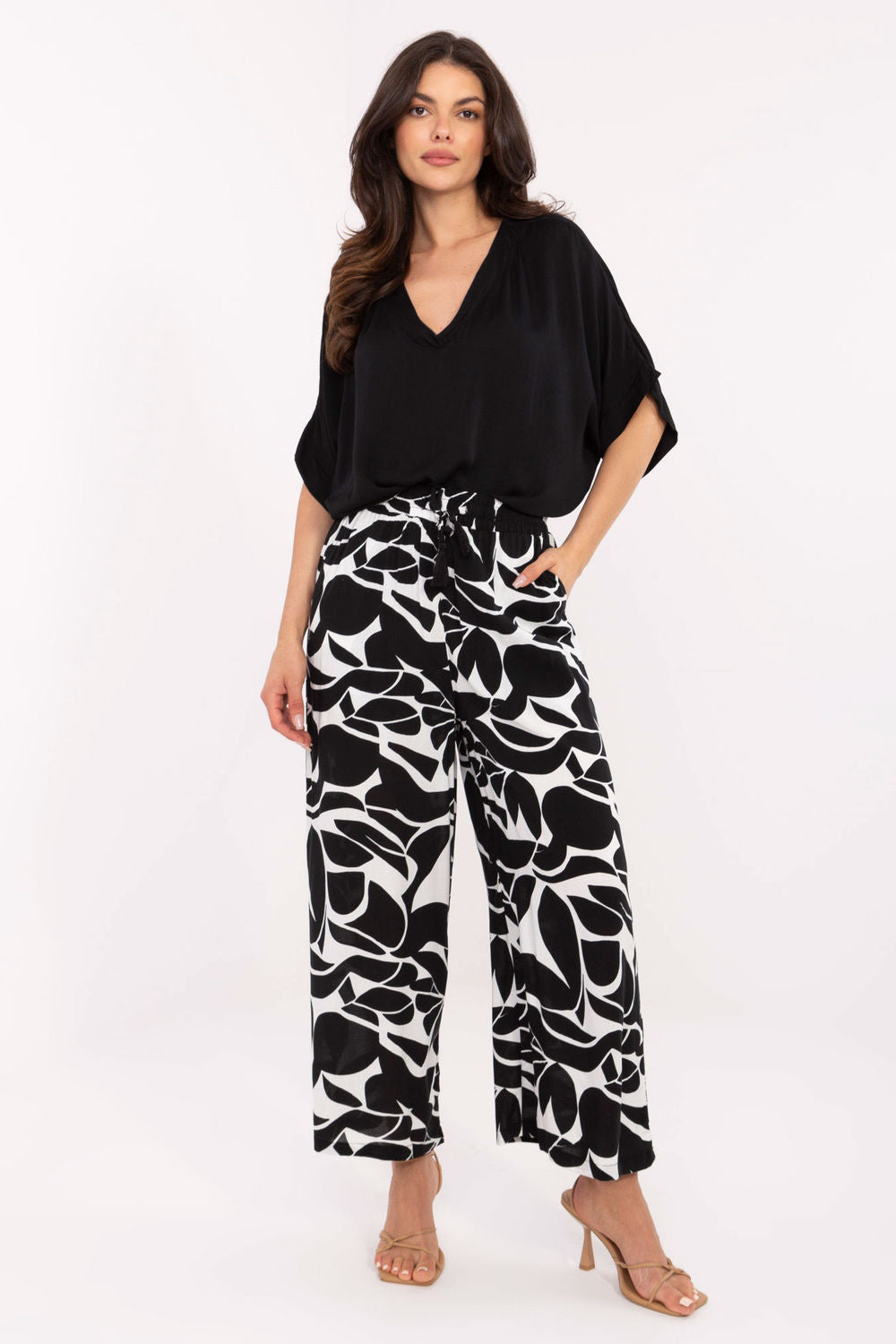 Women's Trousers Model 215122 Sublevel